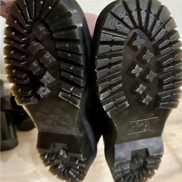 Dr. Martens Black AirWair Mary Jane’s with Bouncing Souls - Picture 7 of 7